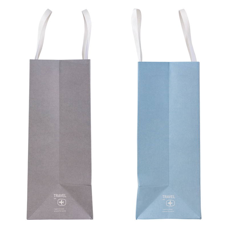 纵横25955飞行记礼品纸袋L码24*13*31cm(竖)(混)